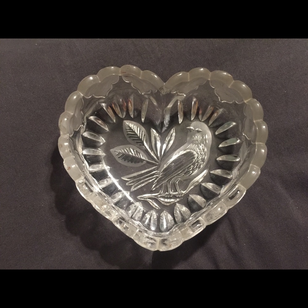 Hofbauer Byrde etched glass heart bowl